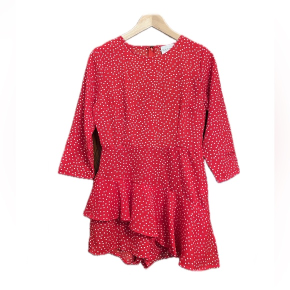 NWT Hayden LA Red Polka Dot 3/4 Sleeve Asymmetrical Hem Romper S - Picture 1 of 7
